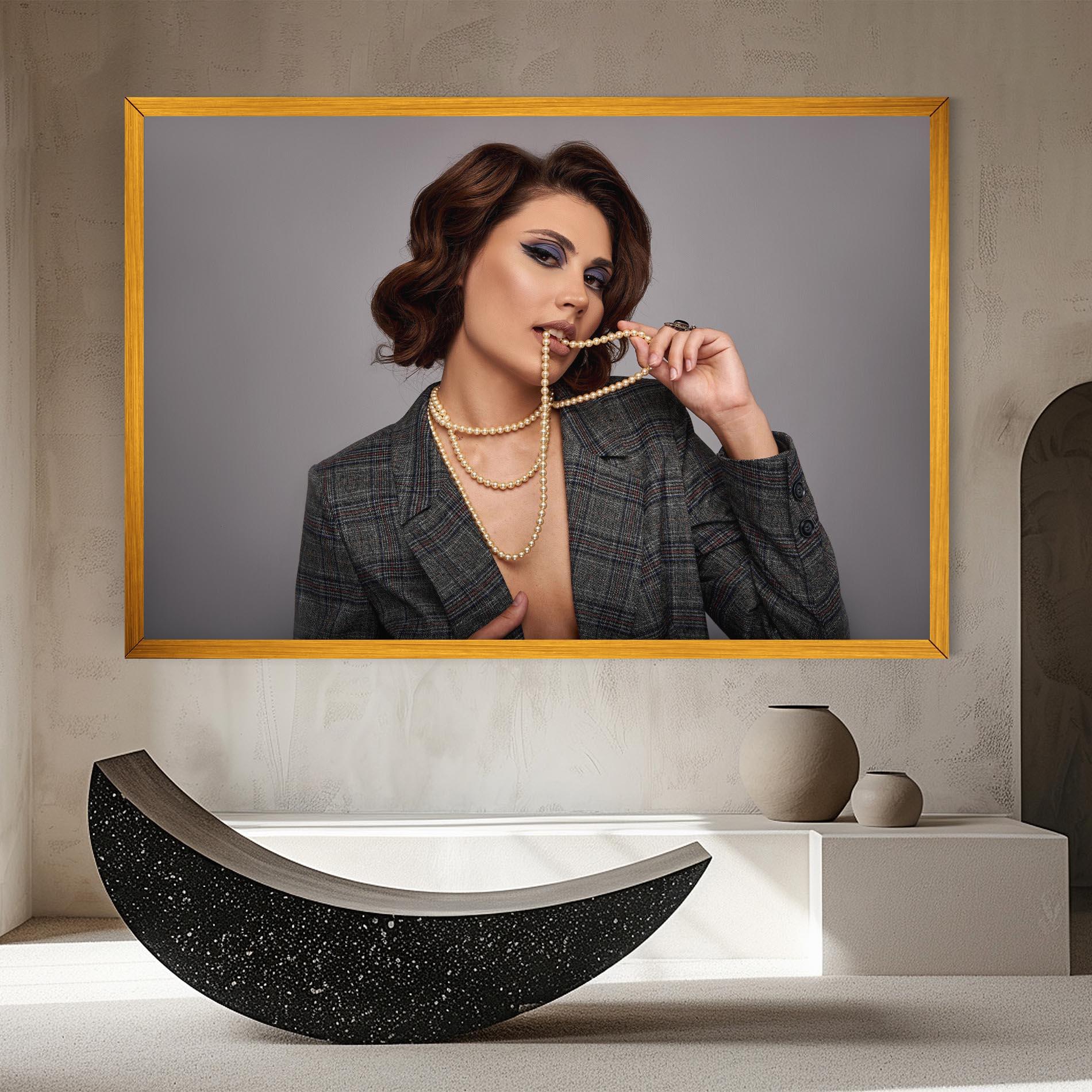 Vászonkép Gold Pearls mockup 8