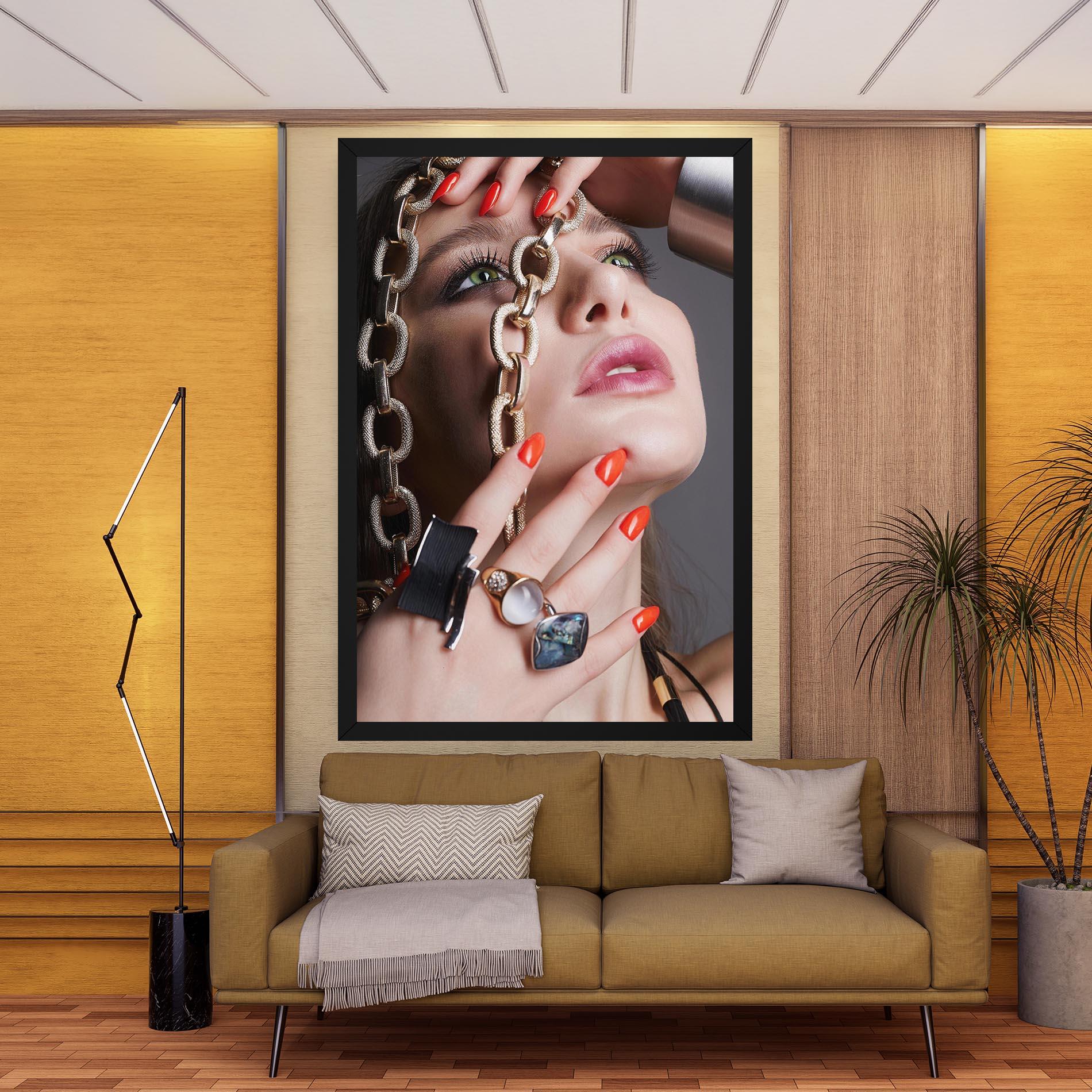 Vászonkép Big Chain Woman mockup 9