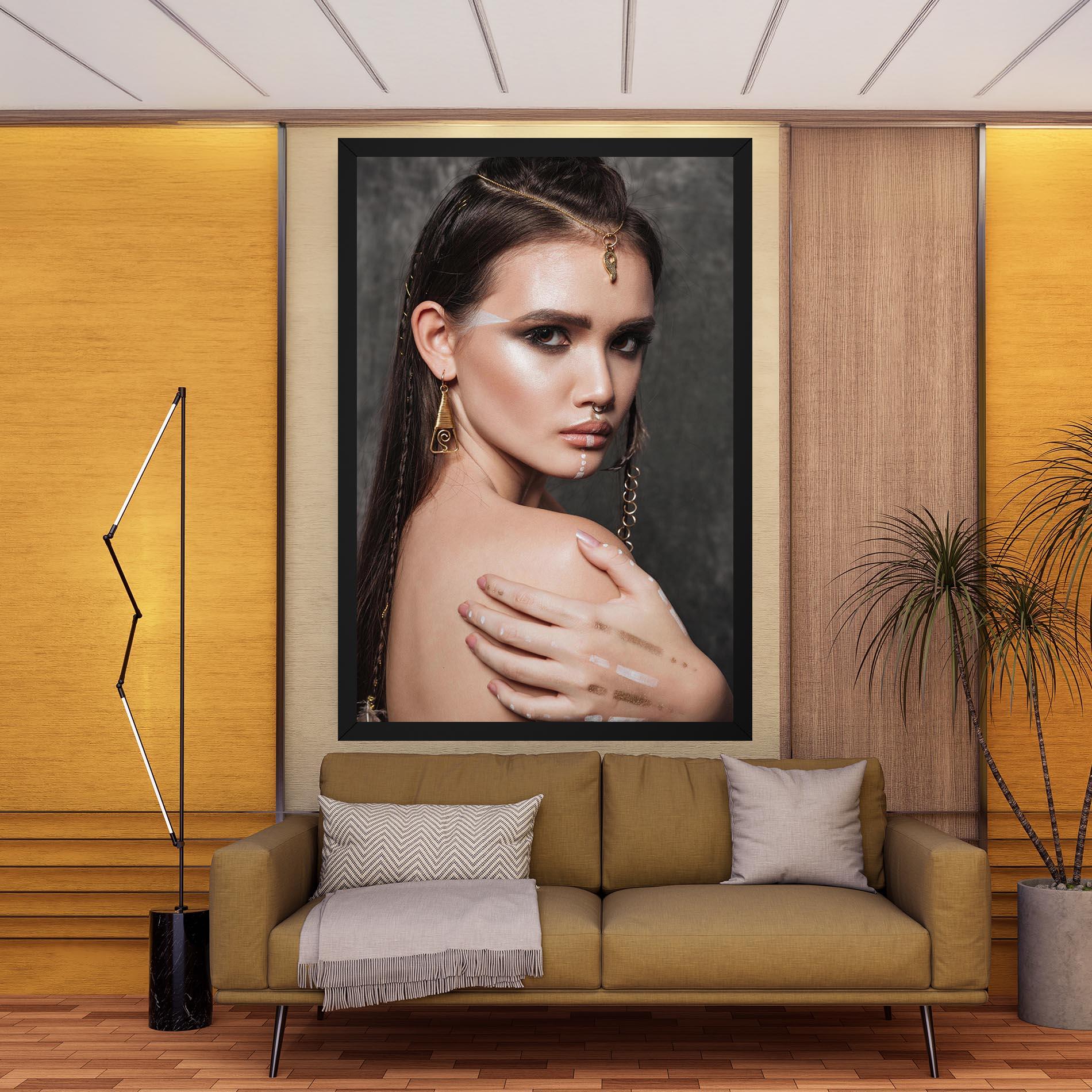 Vászonkép Gold Triangle Earring mockup 9