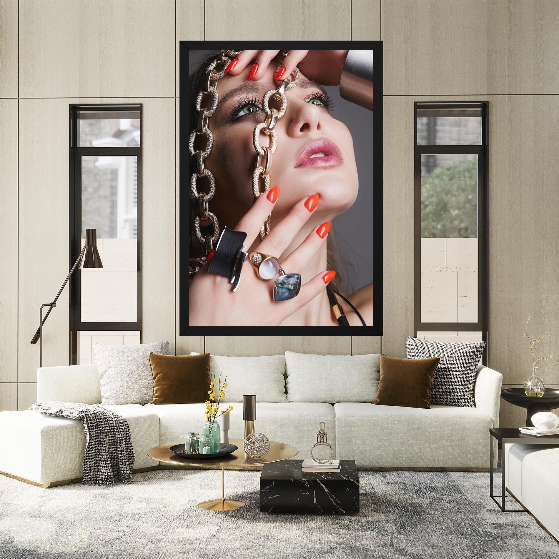 Vászonkép Big Chain Woman mockup 2