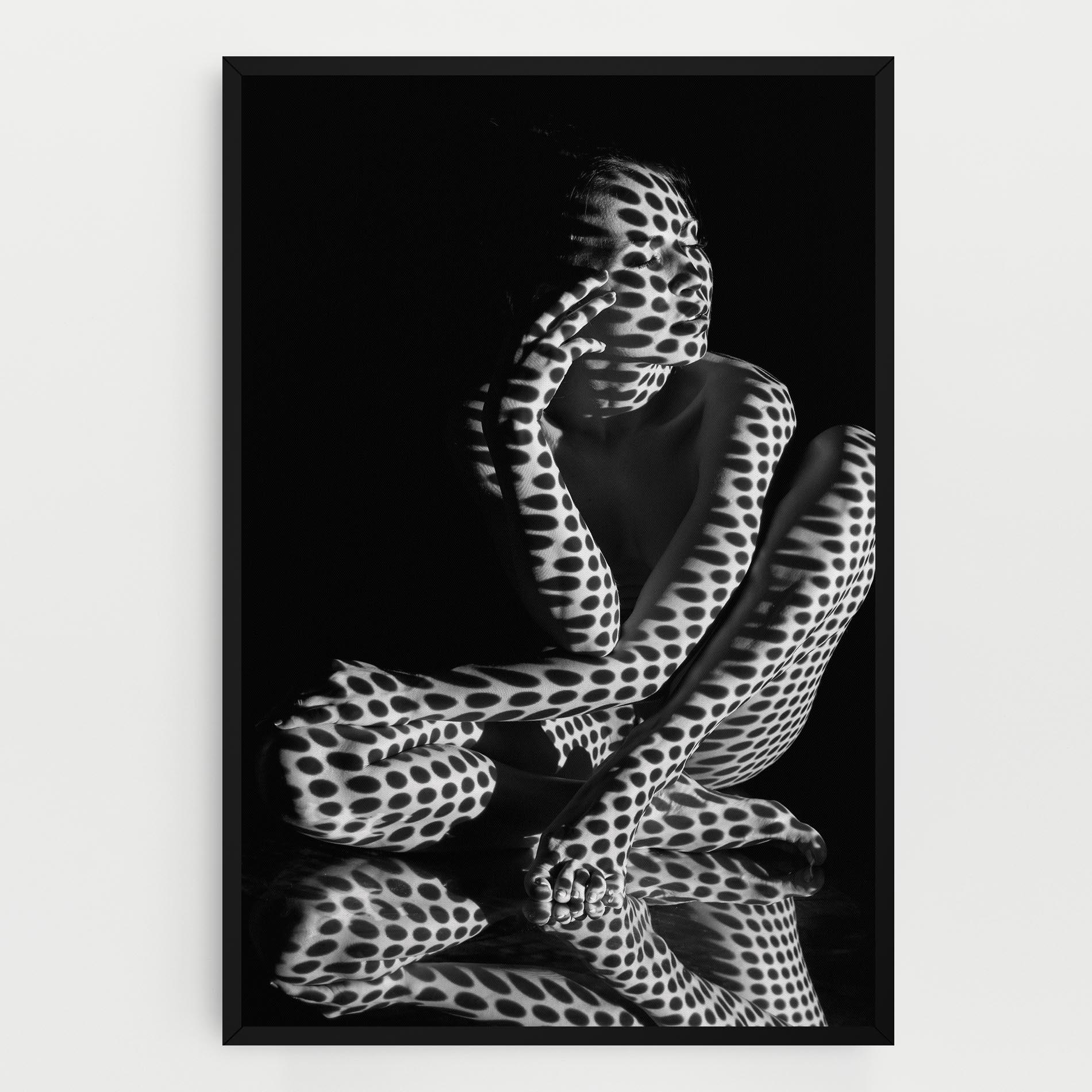 Vászonkép Black White Pattern Woman mockup 0