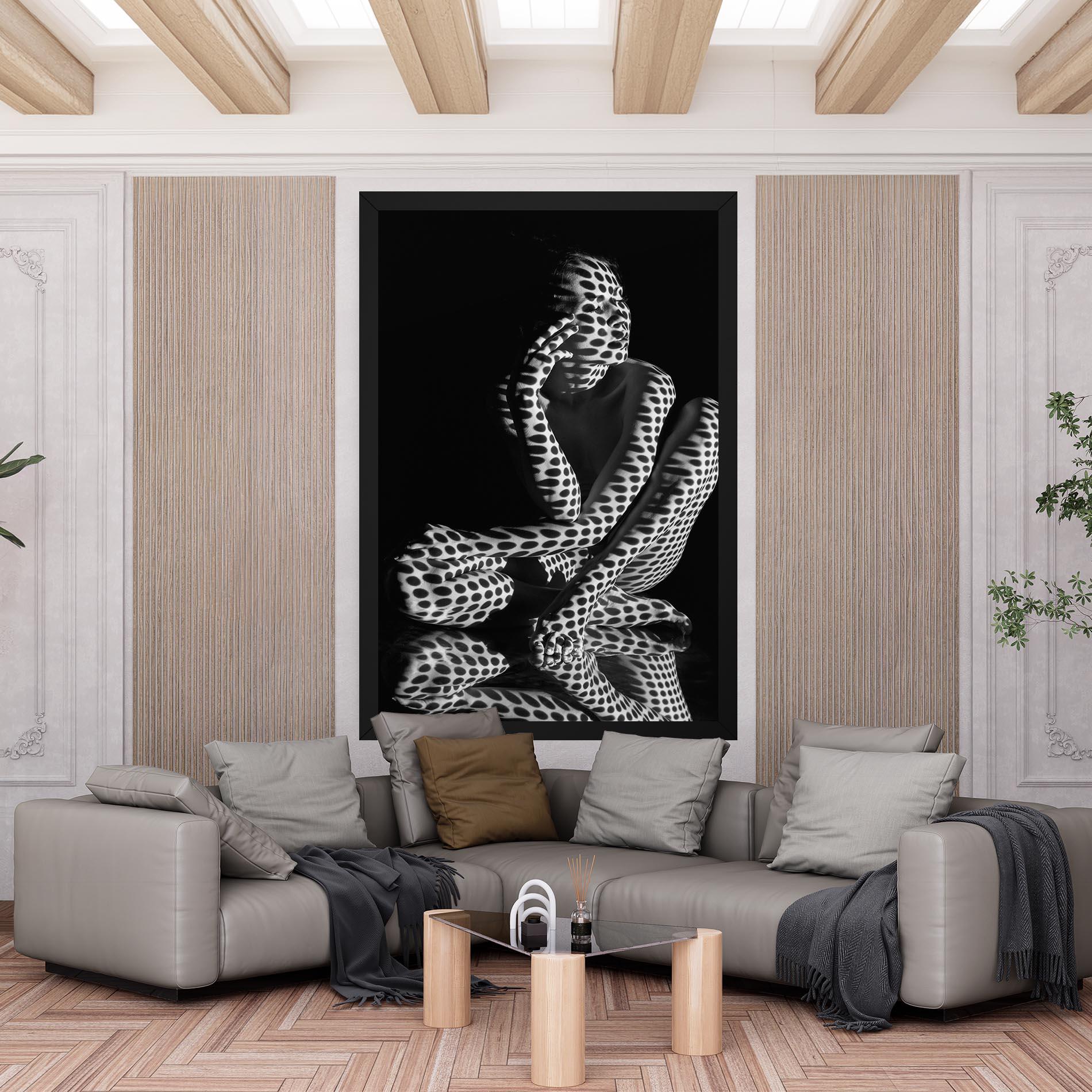 Vászonkép Black White Pattern Woman mockup 6