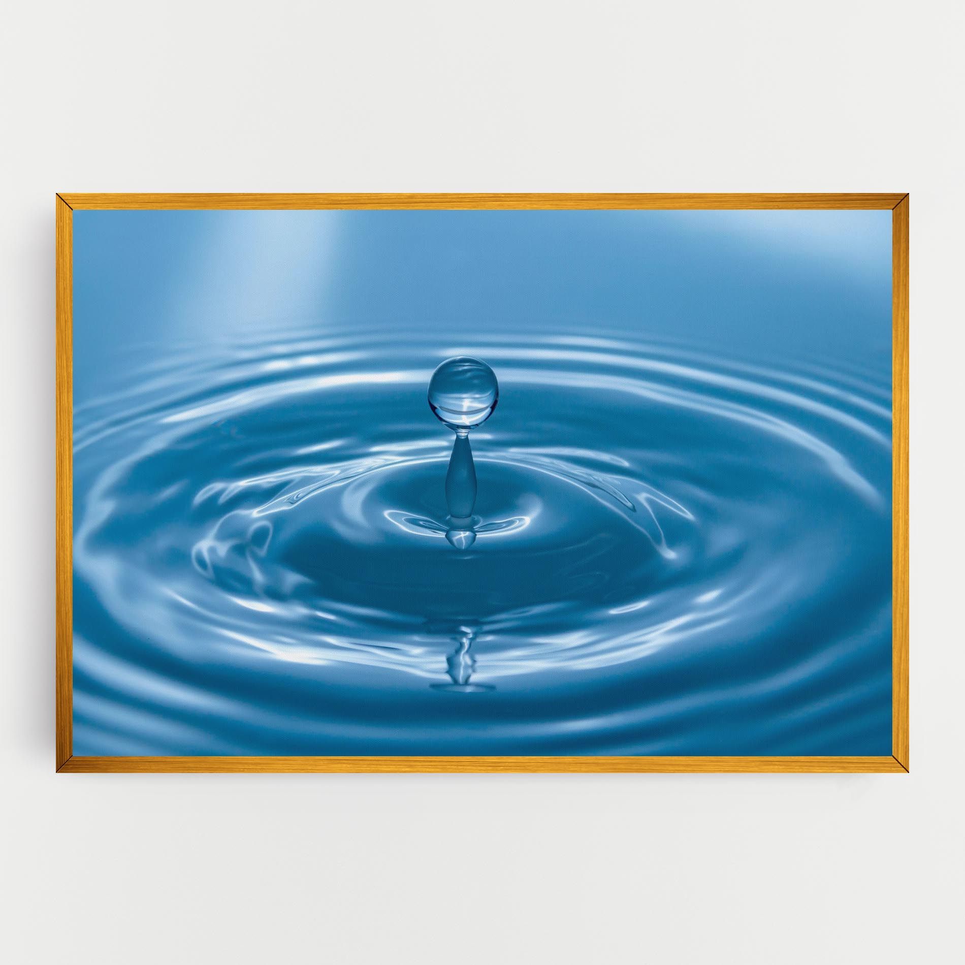 Drop Close Up mockup 0