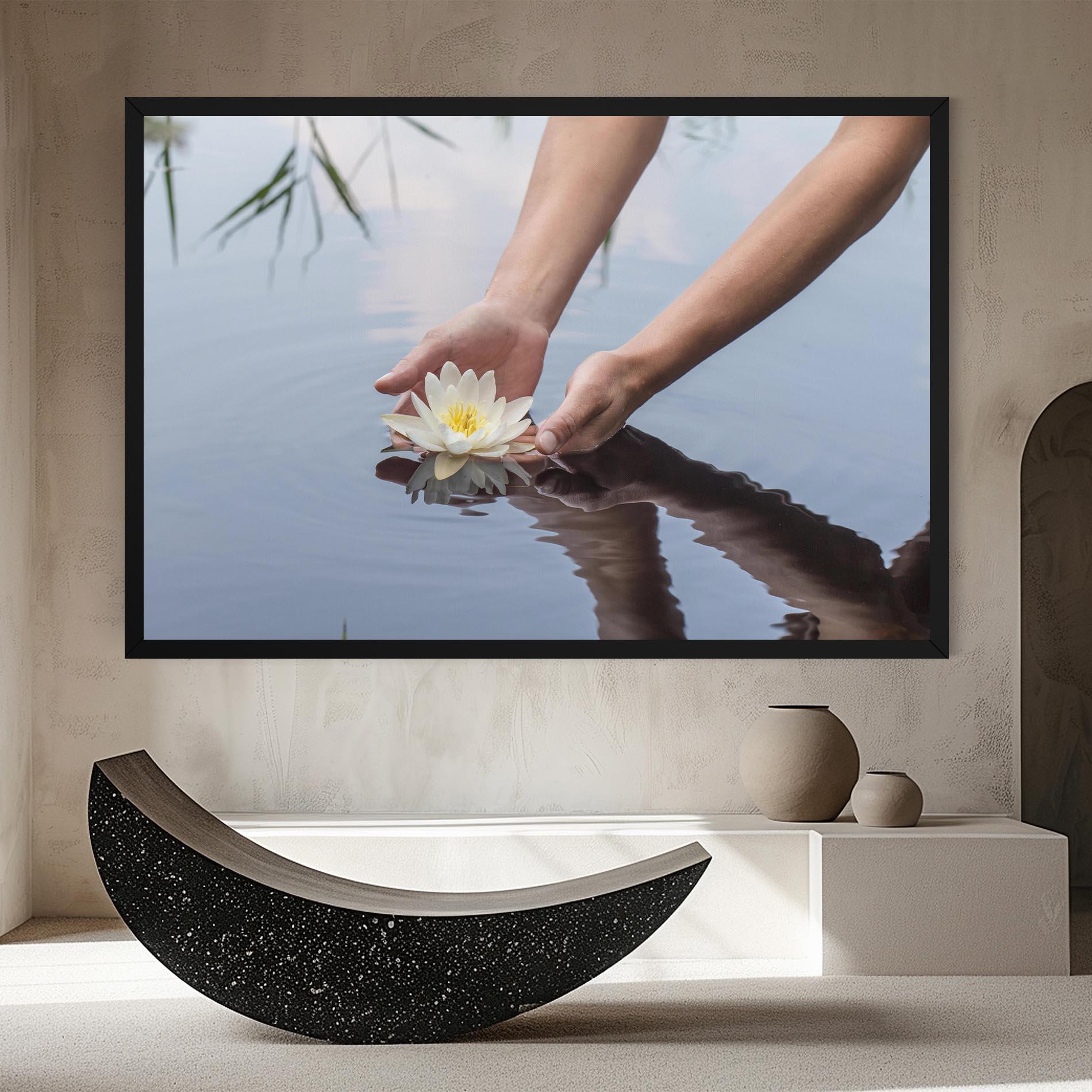 Vászonkép Holding Lake Flower mockup 8
