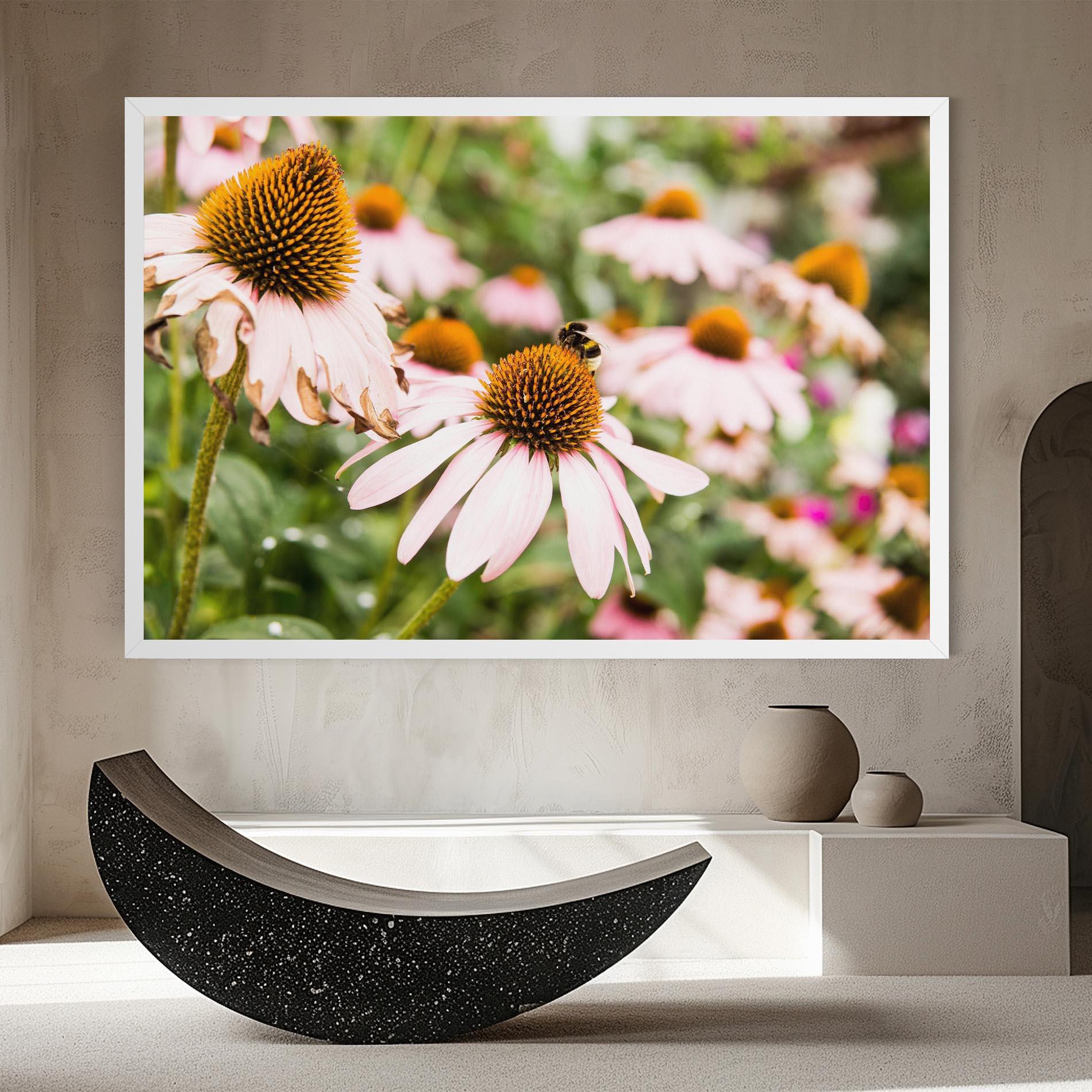 Vászonkép Daylight Bee mockup 8