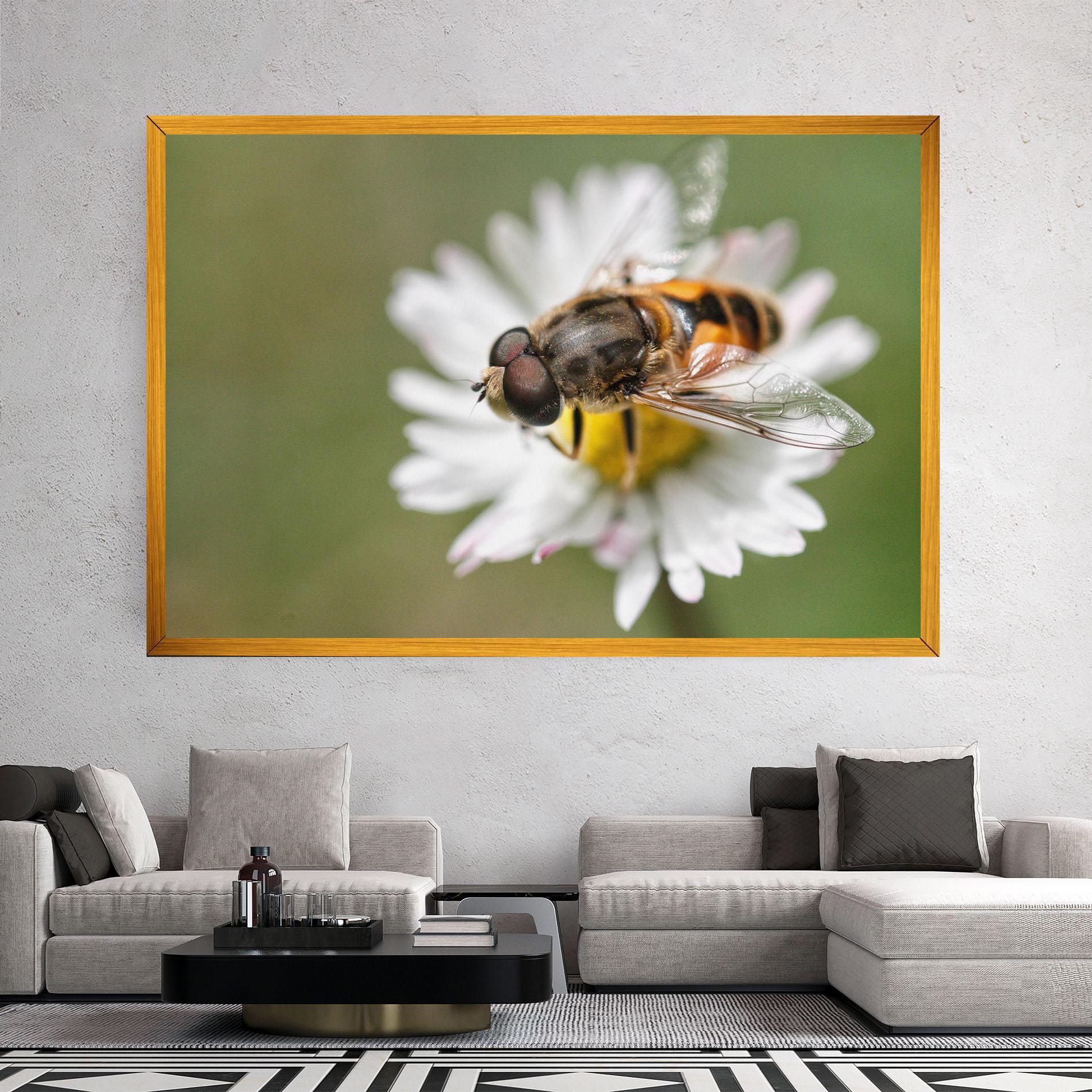 Vászonkép Bee On Small Daisy mockup 2