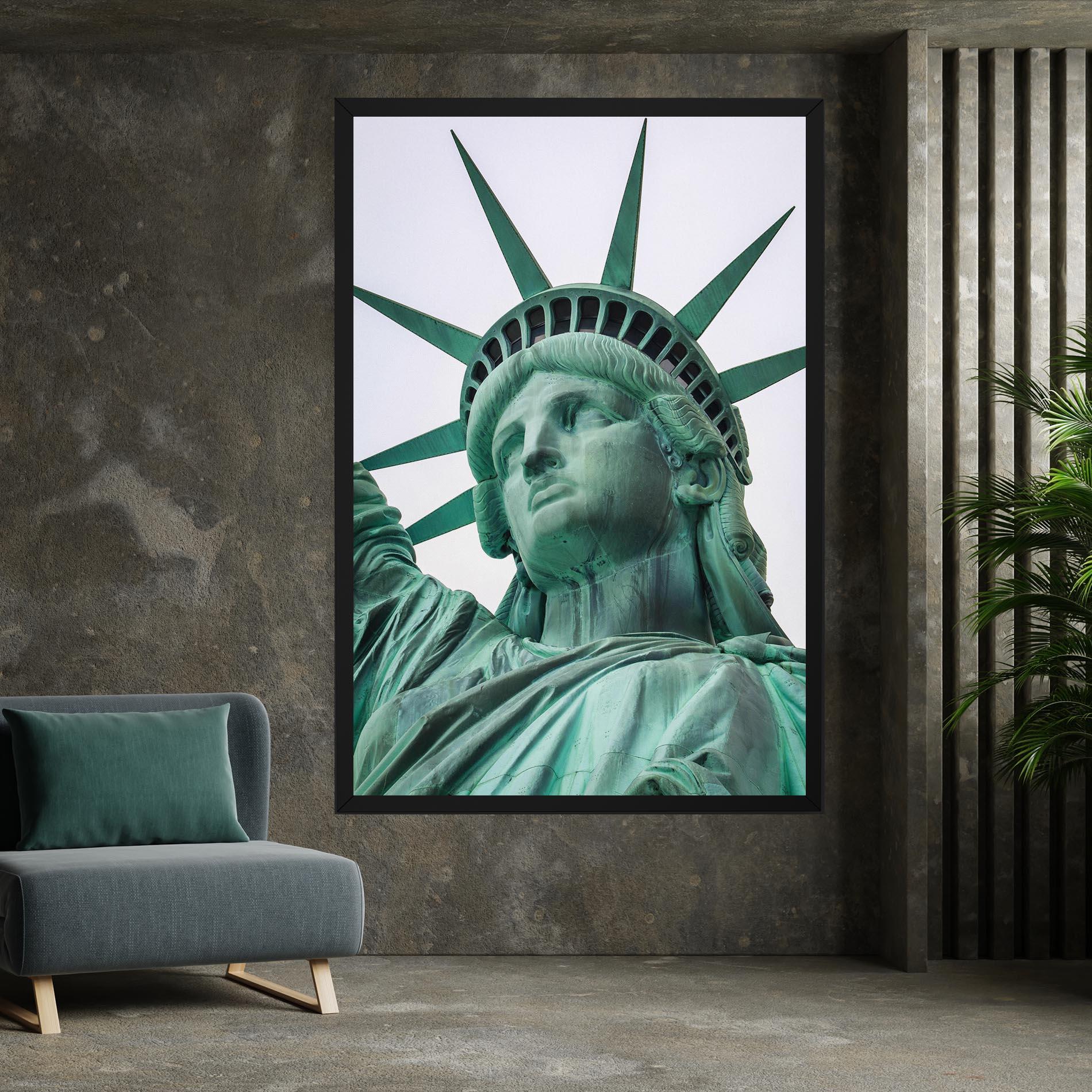 Vászonkép Statue Of Liberty Head mockup 7