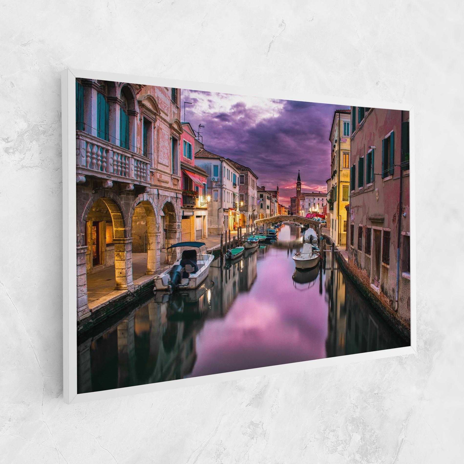 Vászonkép Purple Light Venecia mockup 1