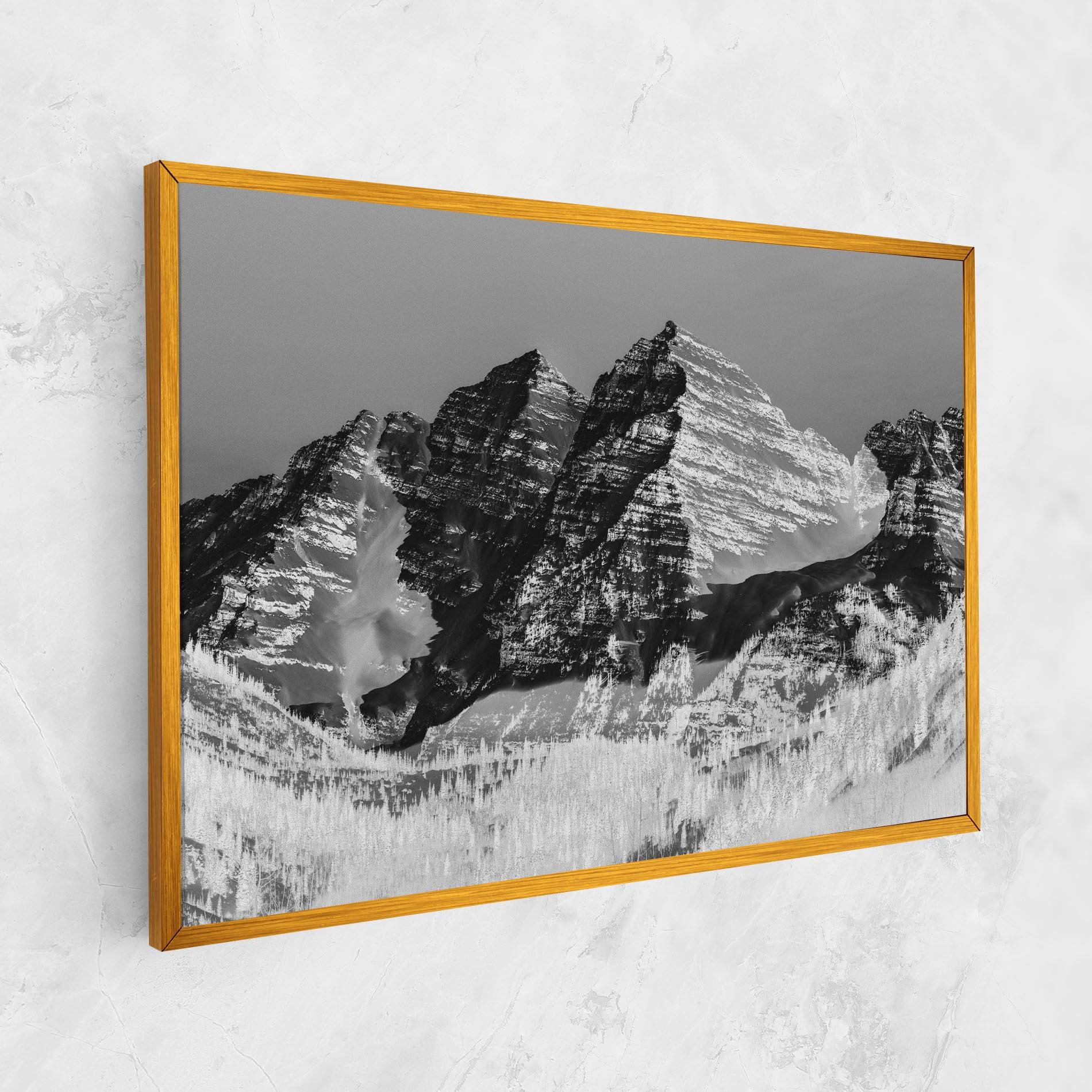 Vászonkép Green Shades Mountain mockup 1
