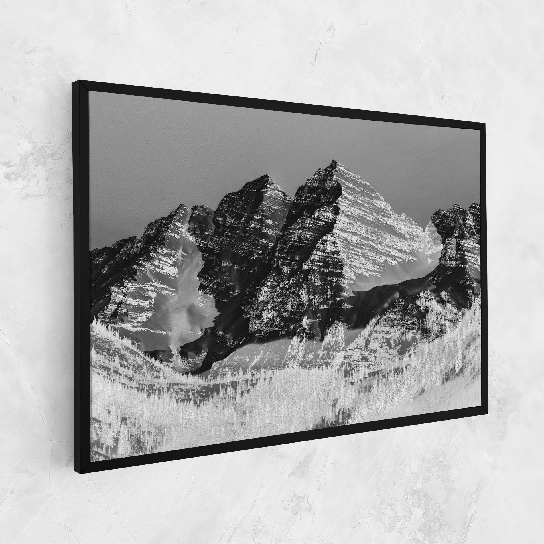 Vászonkép Green Shades Mountain mockup 1