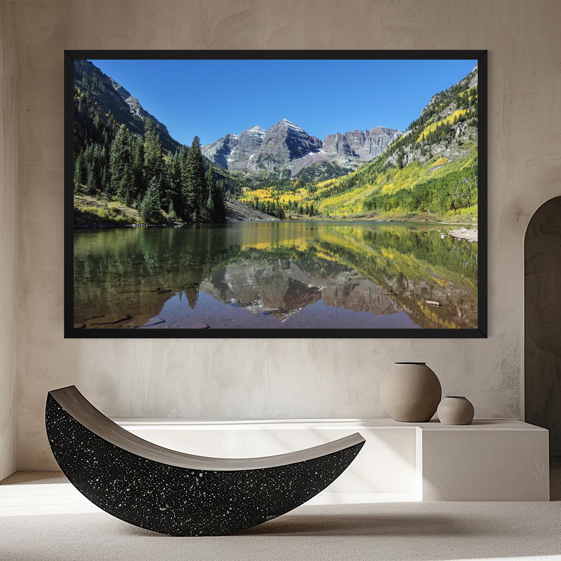 Vászonkép Lake Green Mountain mockup 8