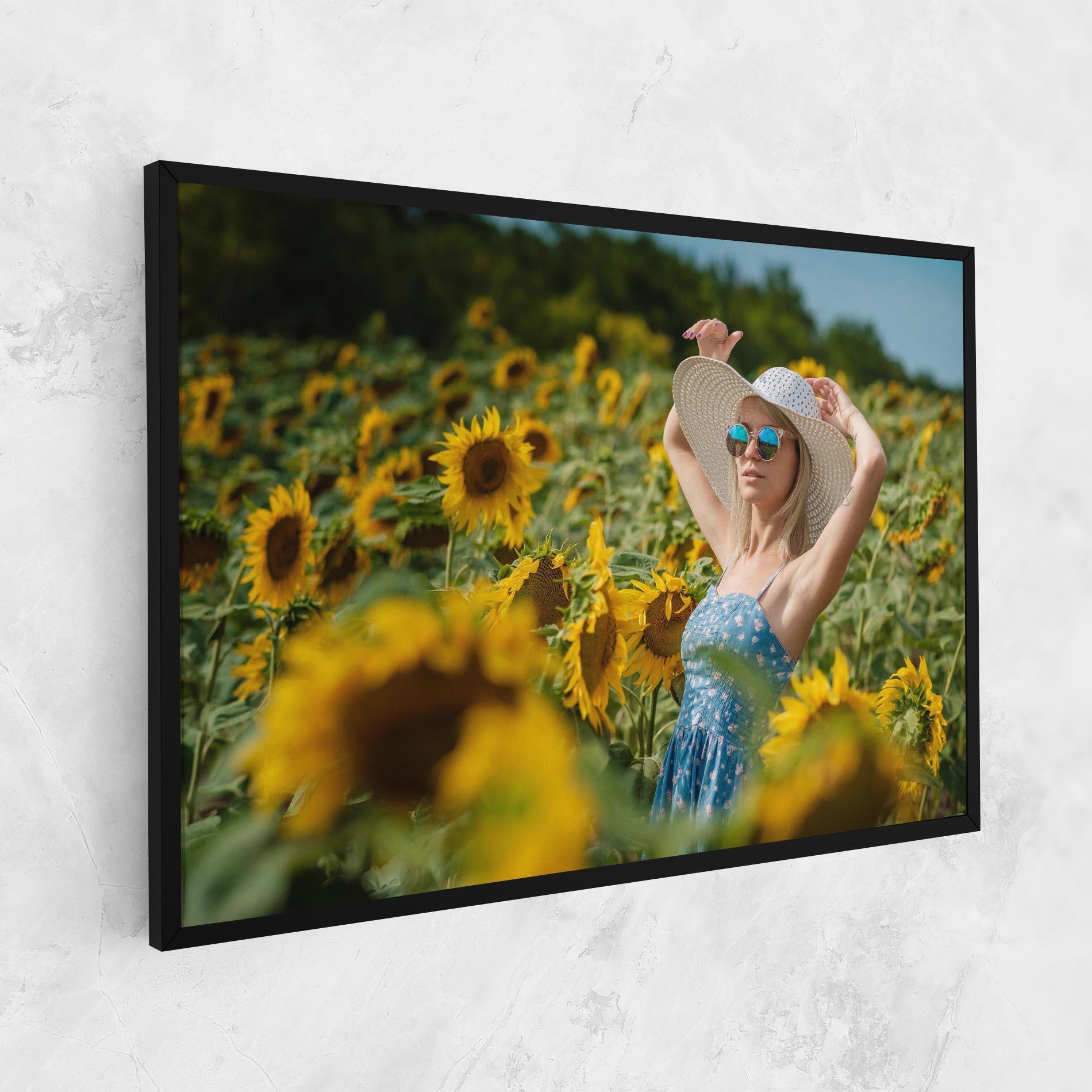 Vászonkép Model Posing mockup 1