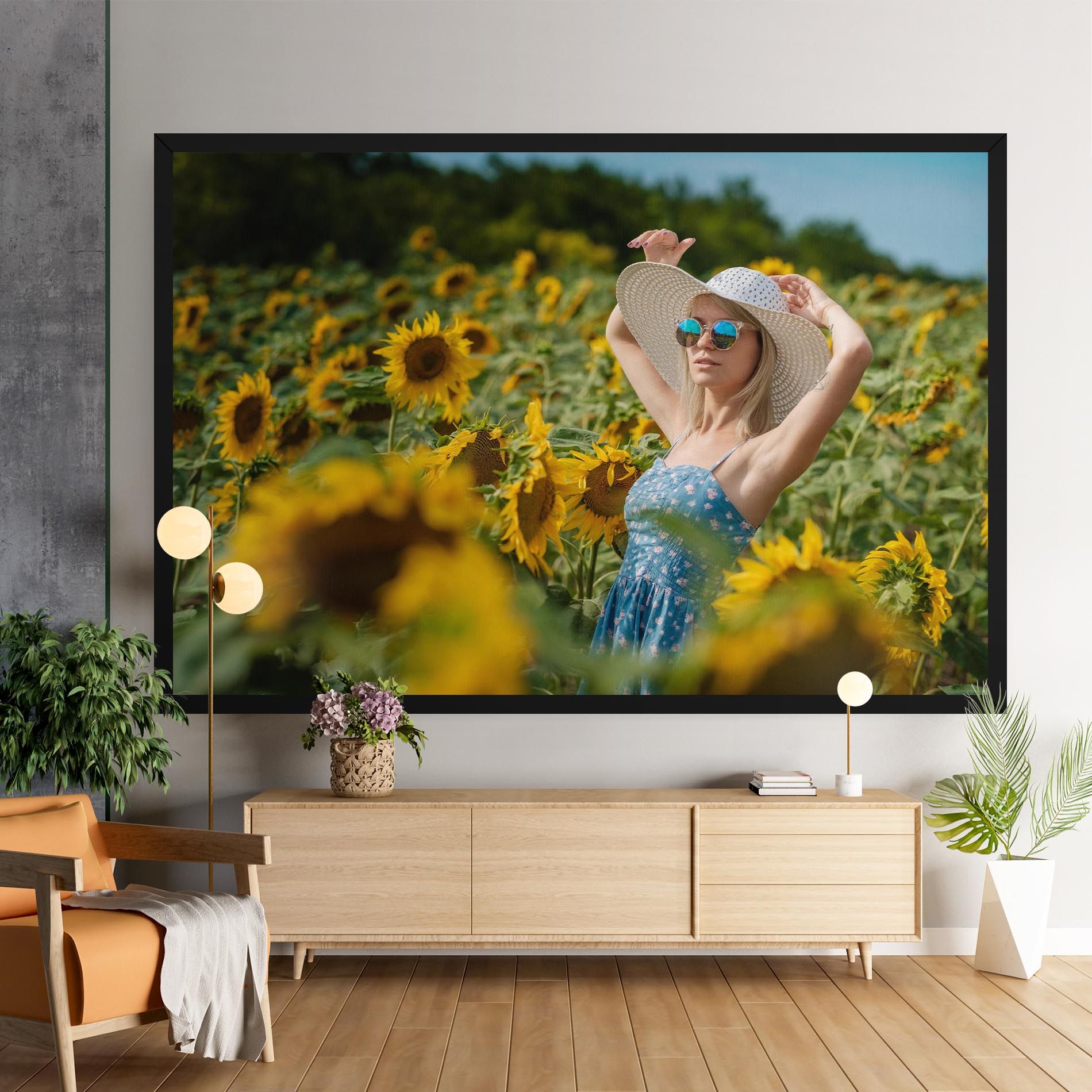 Model Posing mockup 9