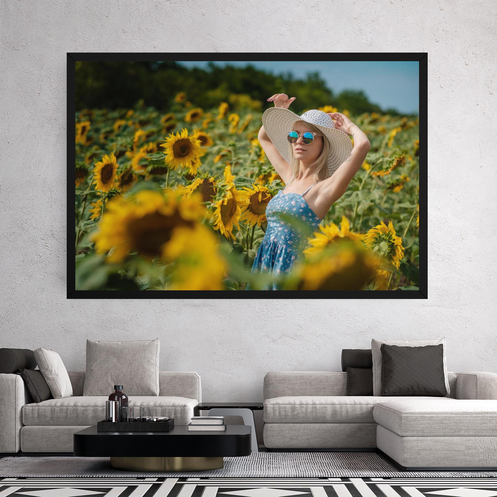 Vászonkép Model Posing mockup 2