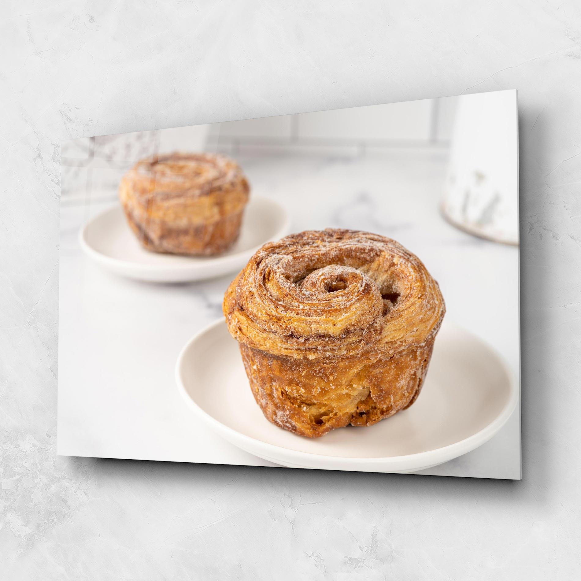 Üvegkép Cinnamon Roll mockup 1