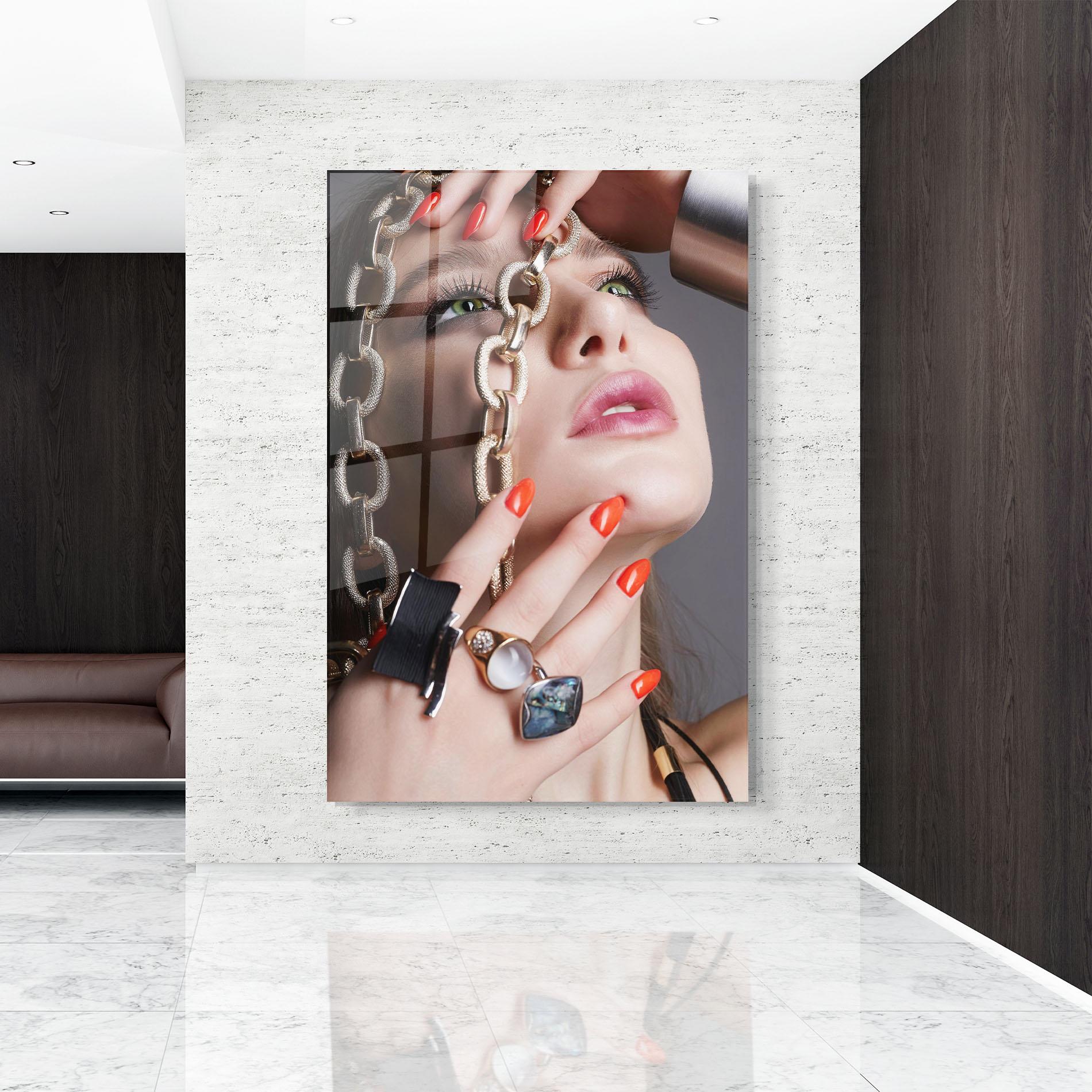 Üvegkép Big Chain Woman mockup 9