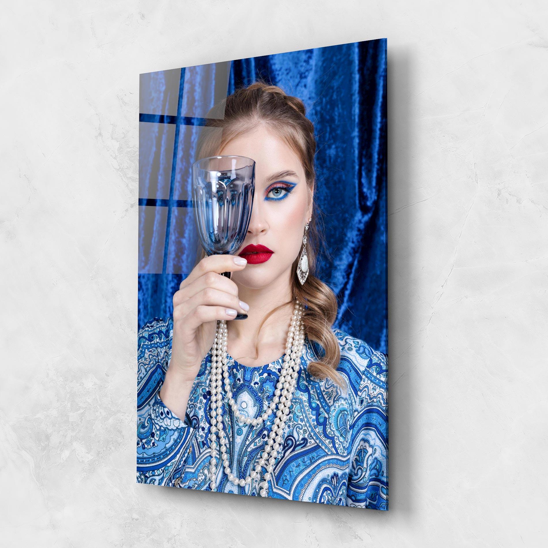 Üvegkép White Pearls On Blue mockup 1