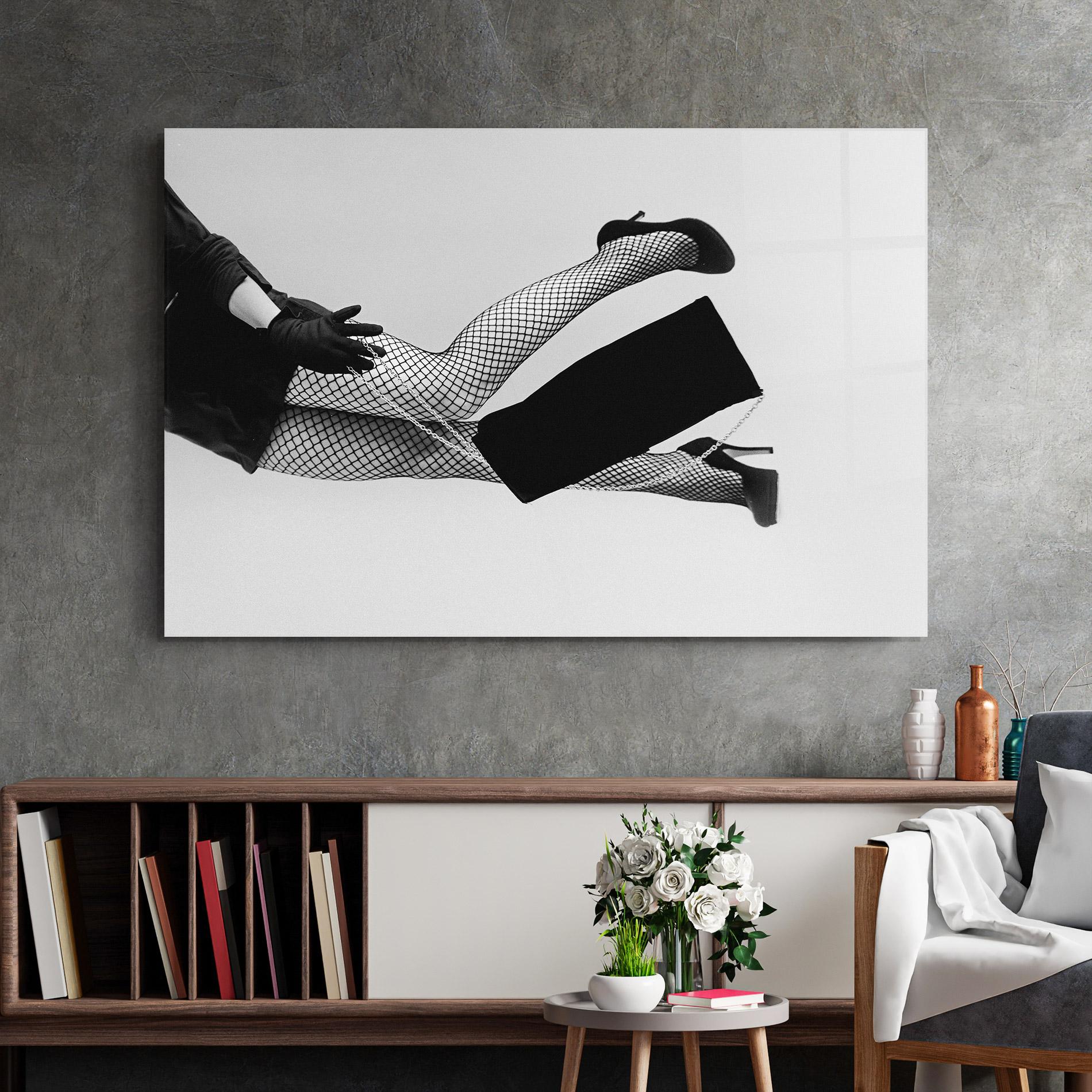 Üvegkép Black Outfit Woman mockup 2