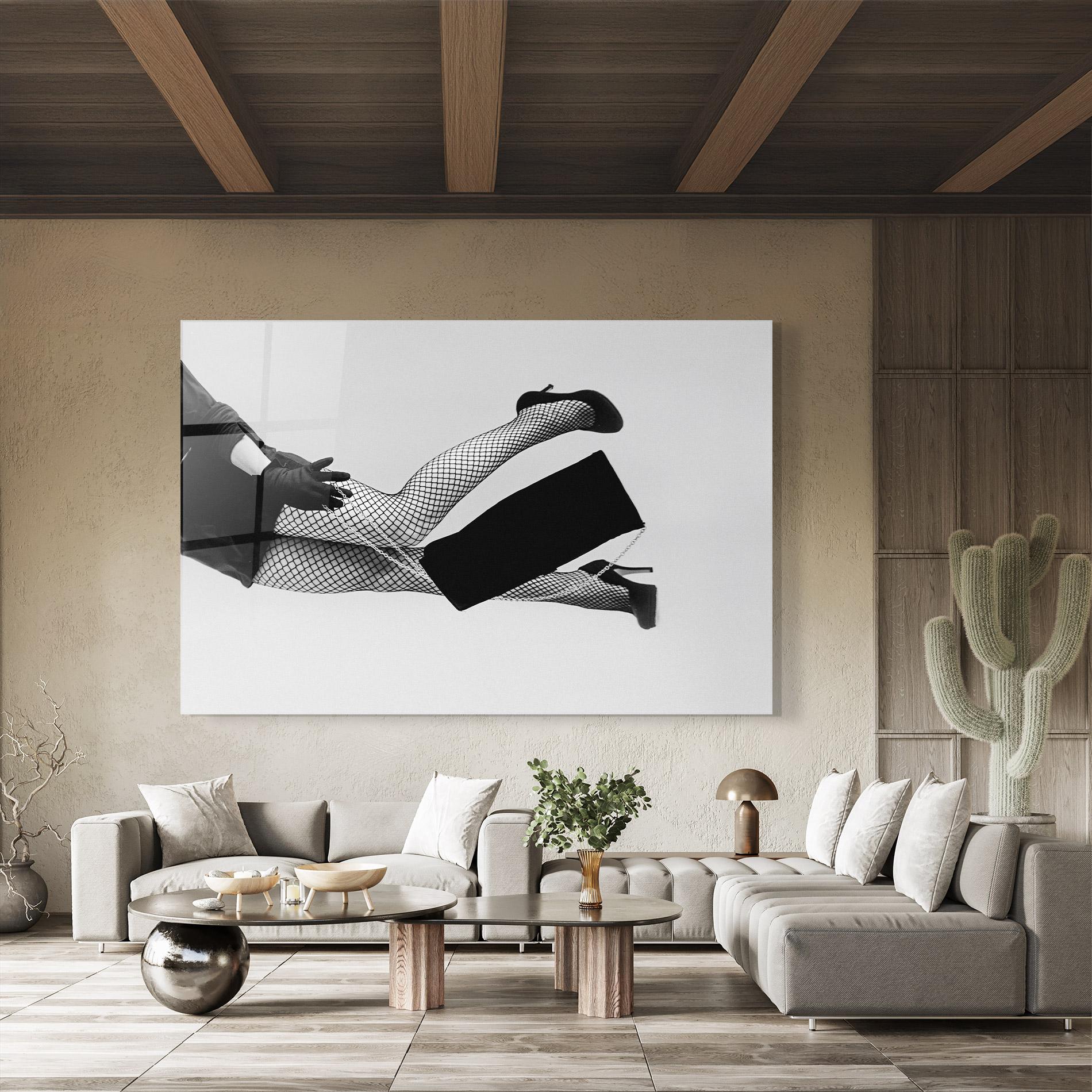 Üvegkép Black Outfit Woman mockup 8