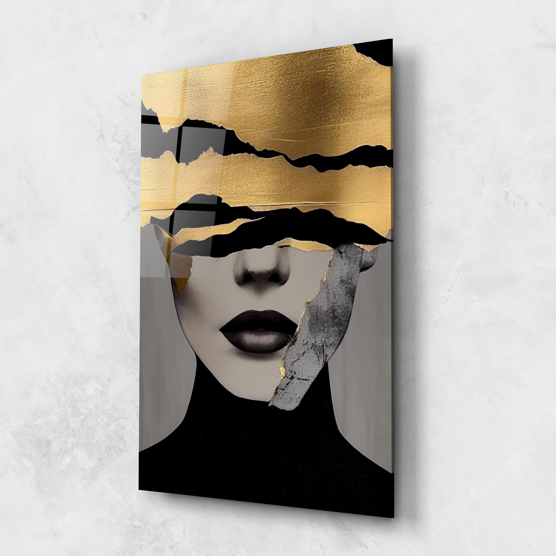 Grey Gold Lips mockup 1