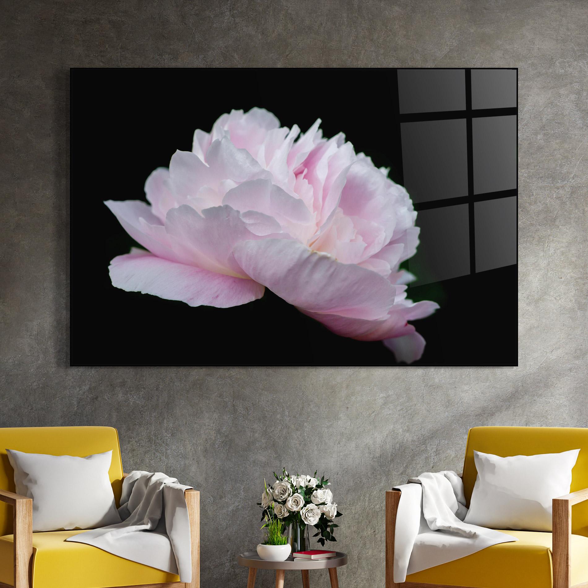 Üvegkép Pastel Peony On Black mockup 4