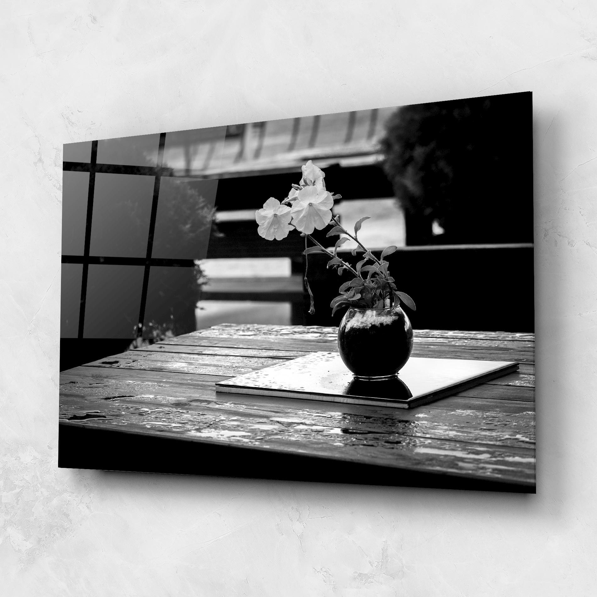 Black Vase View mockup 1