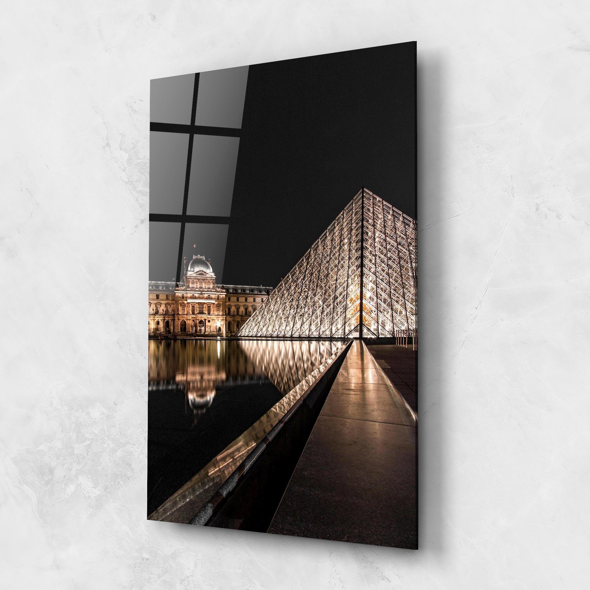 Üvegkép Louvre Night mockup 1