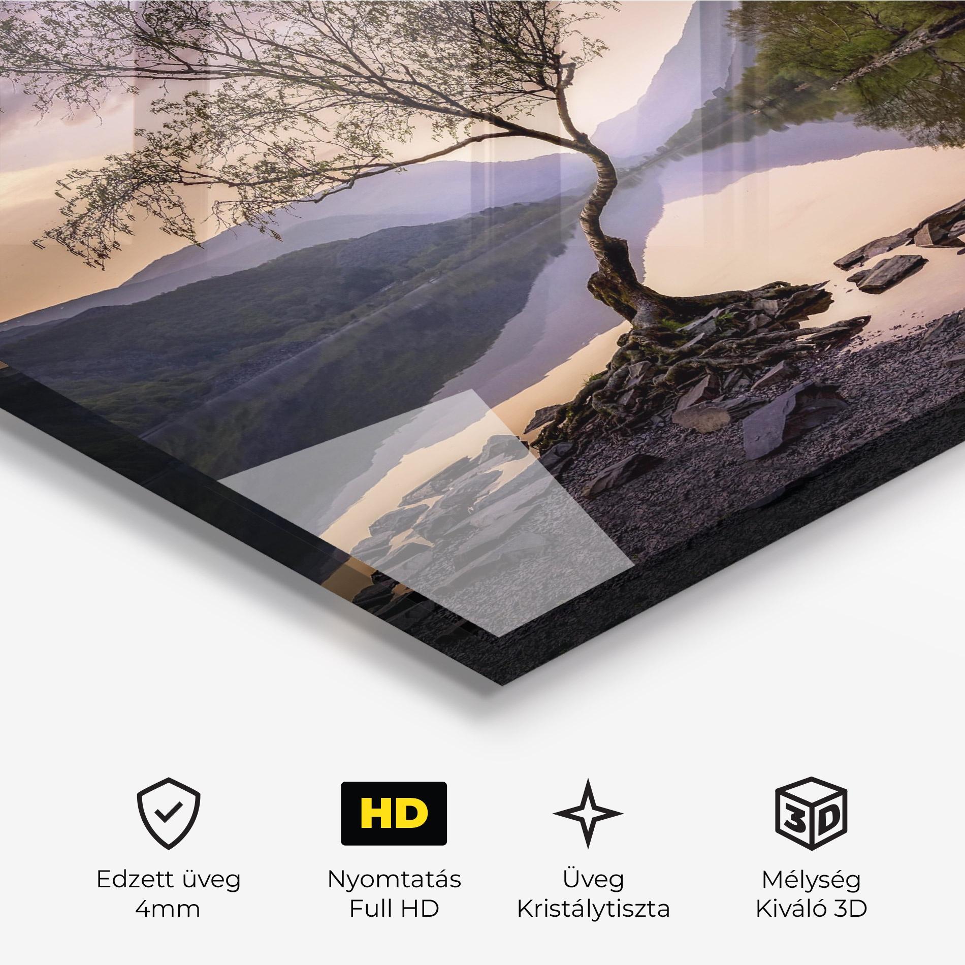 Üvegkép Lone Tree mockup 3