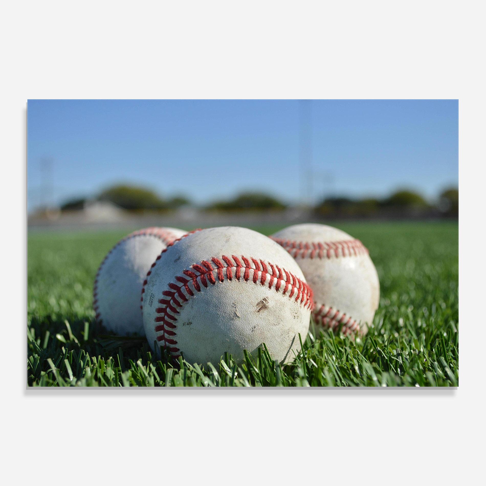 Üvegkép Baseball Ball In Grass mockup 0