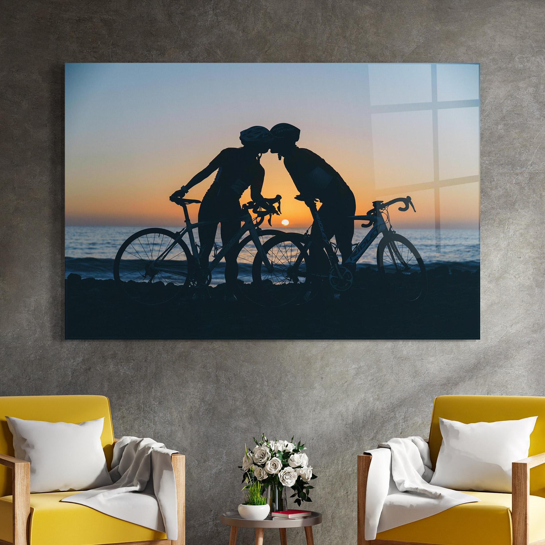Üvegkép Bike Couple Kissing mockup 4
