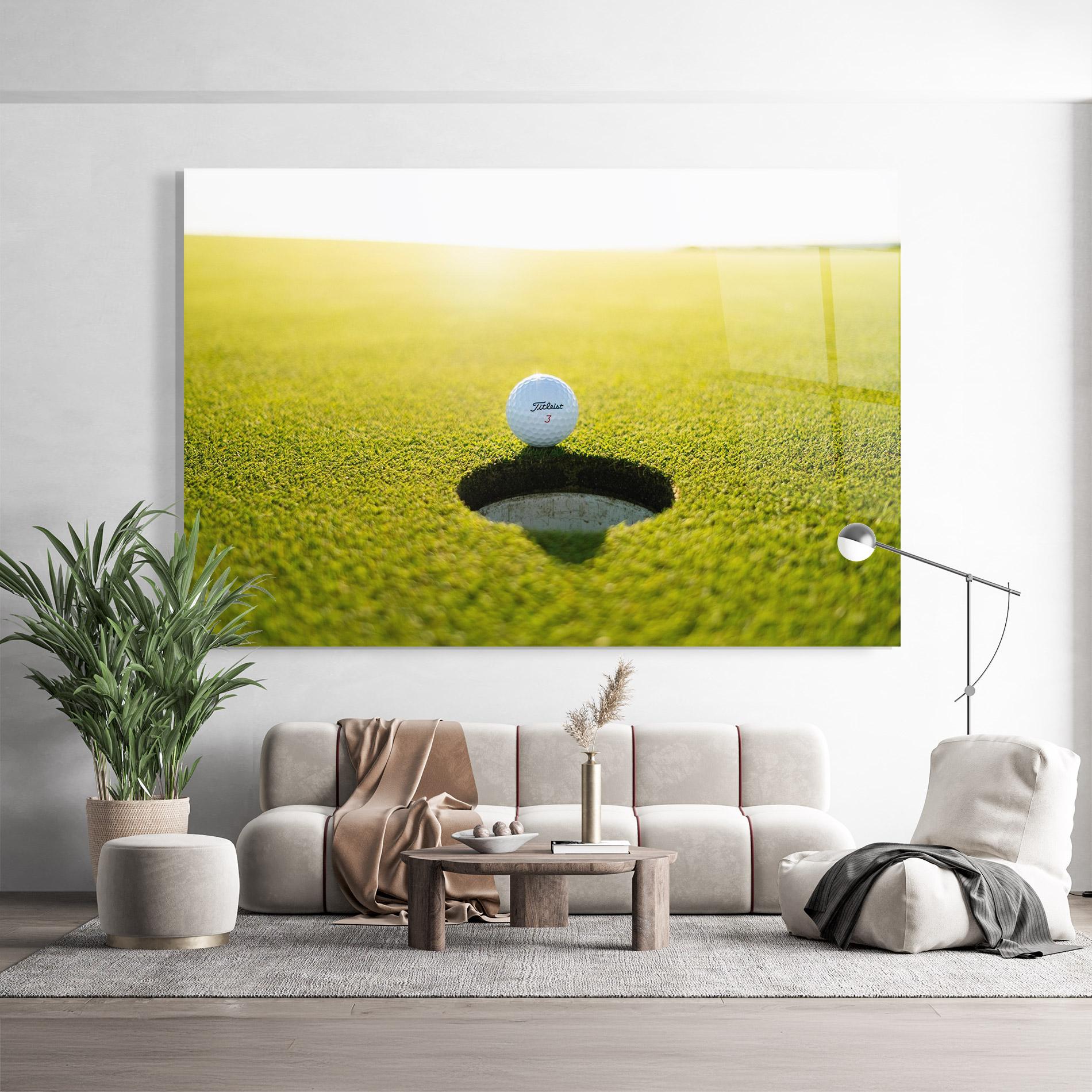 Üvegkép Golf Ball Close To Fall mockup 9