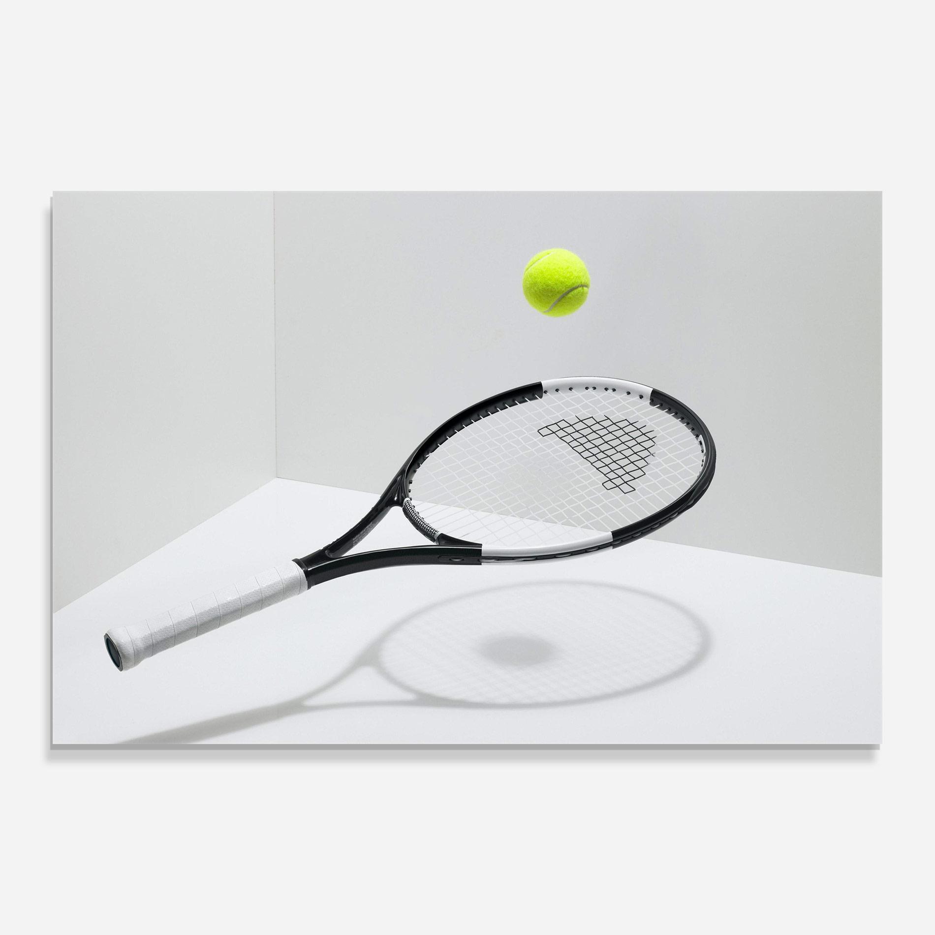 Üvegkép Floating Tennis Racket mockup 0